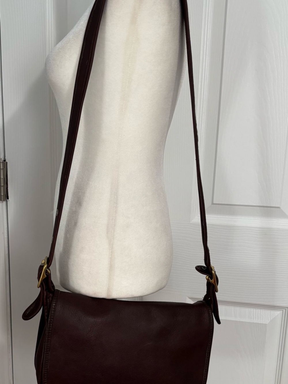 Coach Classic Leather Crossbody Bag - Dark Brown Vintage - Picture 2 of 13